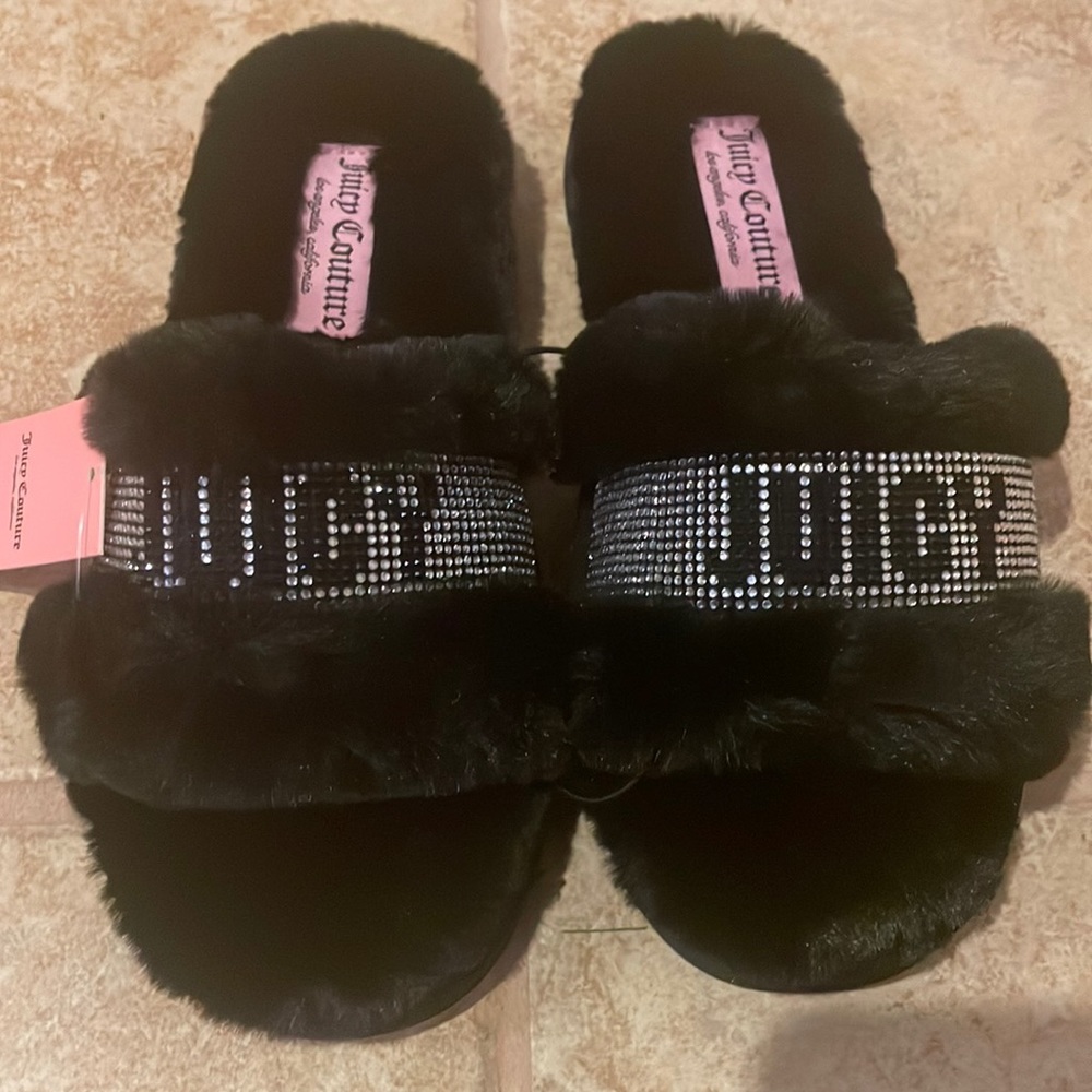 Juicy Couture Women Halo Faux Fur Slide Sandal